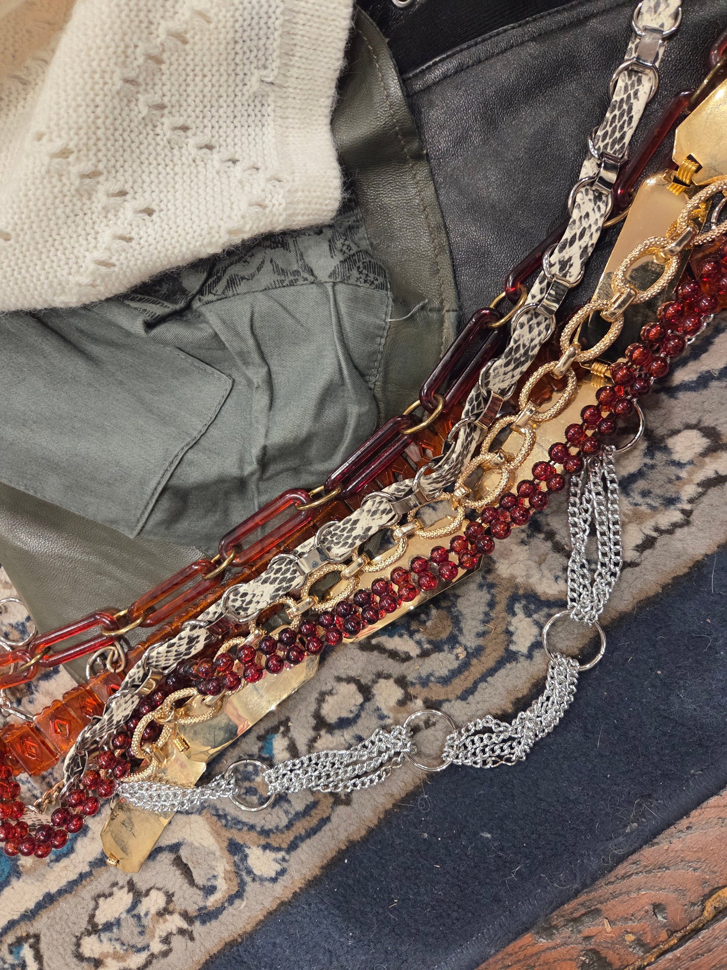 Accessorie belts